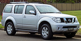 2005-2007 Nissan Pathfinder (R51) ST-L wagon 03.jpg